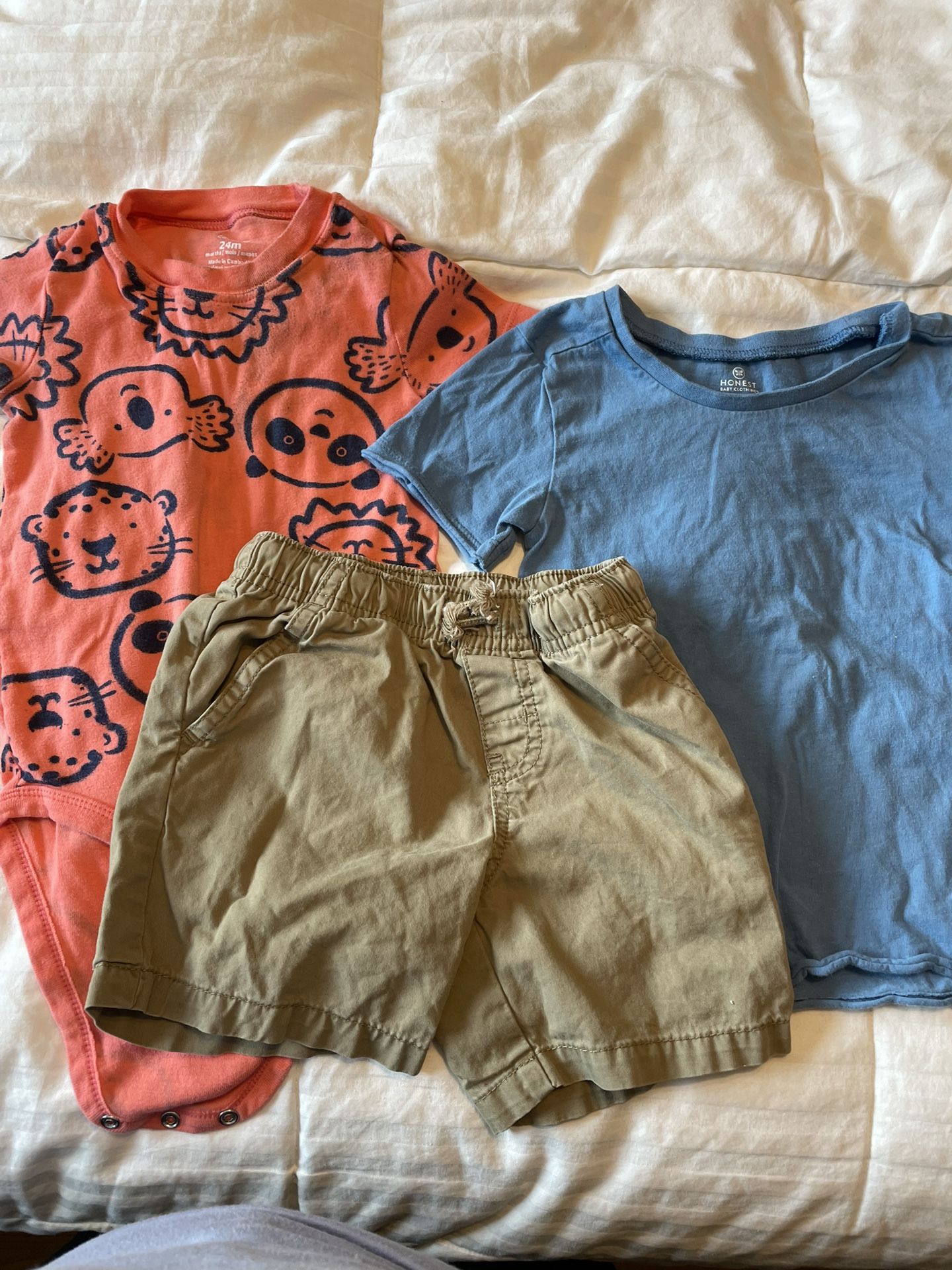 2t Clothes