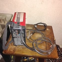 Lincoln Century FC-90 Flux Cored Welder 