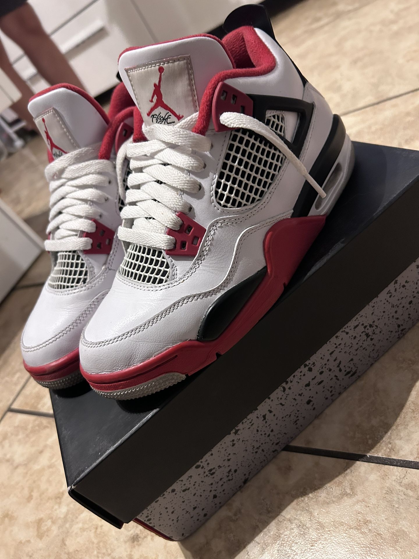 Jordan 4