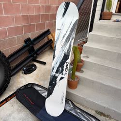Capita Mercury 153 Snowboard + Dakine Tour 165 Snowboard Bag