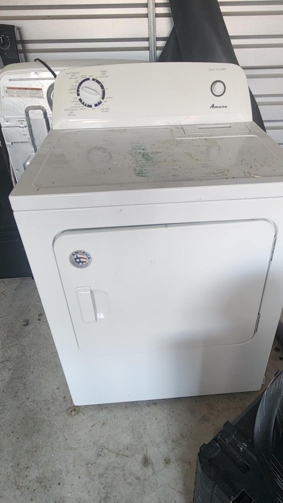 Amana 3.5-cu Ft Agitator Top Load Washer