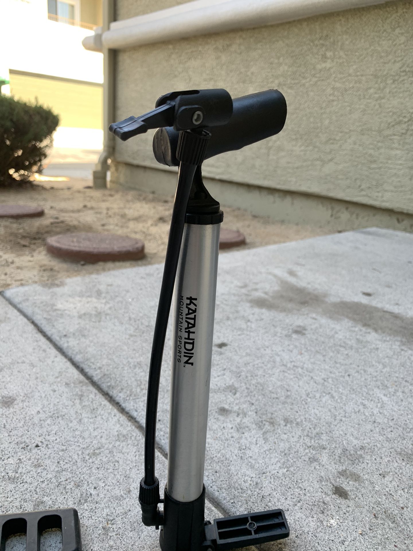 Bike pumps