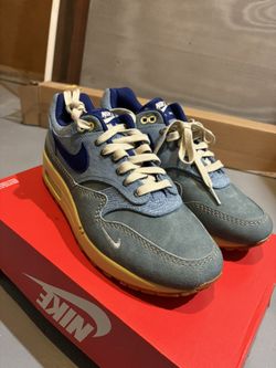 Air Maxes Size 9.5 Men New