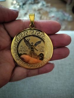 Beautiful Bracelenya  Gold Pendant