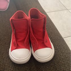 Converse Size 9