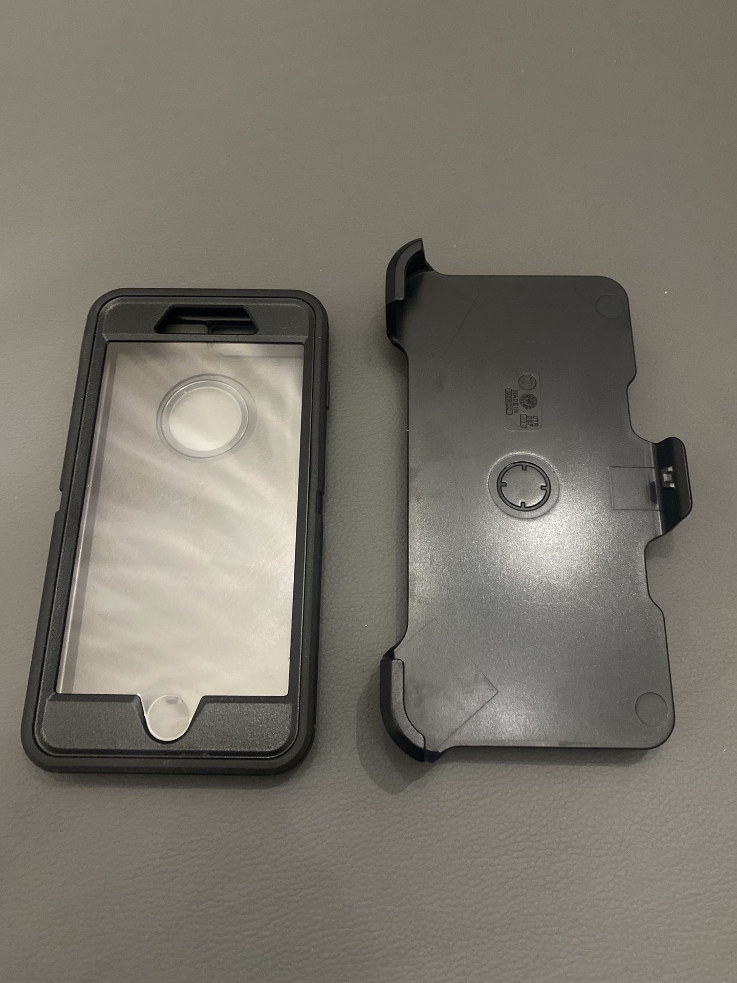 I PHONE 7 Otter Box Case