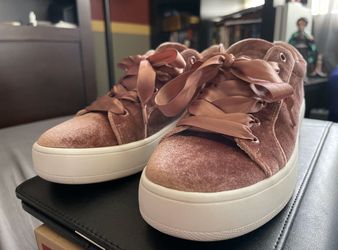 Steve Madden Bertie-V Blush Velvet Platform Sneakers Size 9.5