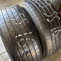 205/55/16 Michelin Pair 60$