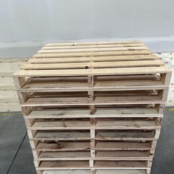 New Pallets Size 42x37 “ $5 Each 