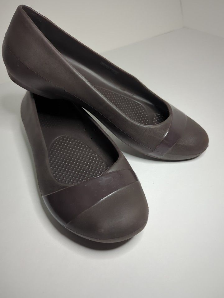 Crocs Gianna Ballet Flat Shoe Women's Size 9 Brown Rubber