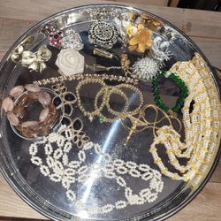 25 Pieces Of Beautiful Mixed Jewelry