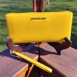 MICHAEL KORS CONTINENTAL WALLET 