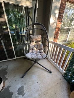 Hanging Egg Chair with Stand