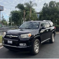 2010 Toyota 4Runner SR5 – Reliable & Adventure Ready