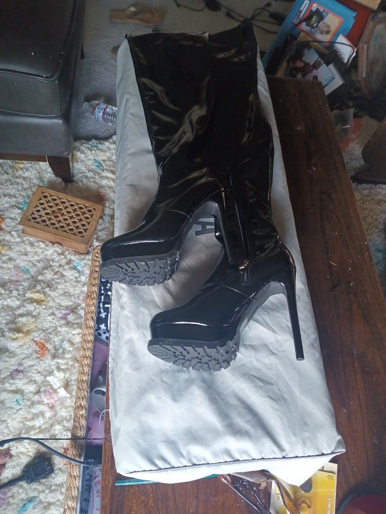 Siletto Boots Sz 8