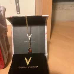 Vanessa Williams Cross Body Bag With Matching Necklace Pendant 