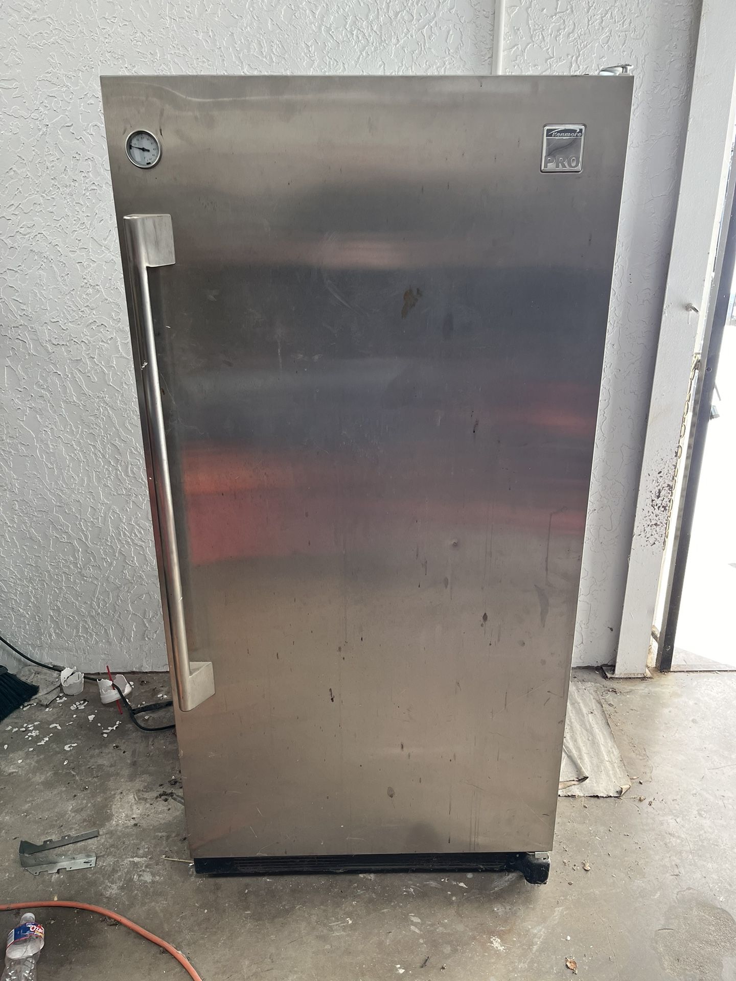 Used Kenmore Pro Commercial Refrigerator for Sale in Dallas, TX OfferUp