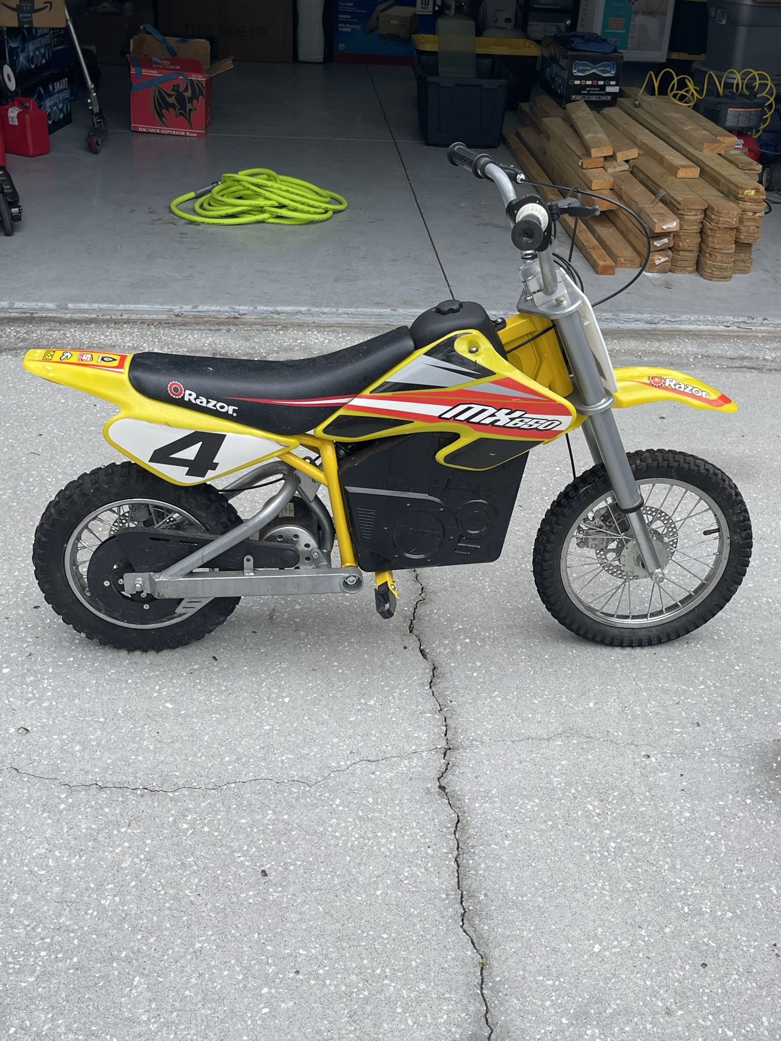 Razor Dirt Bike MX650