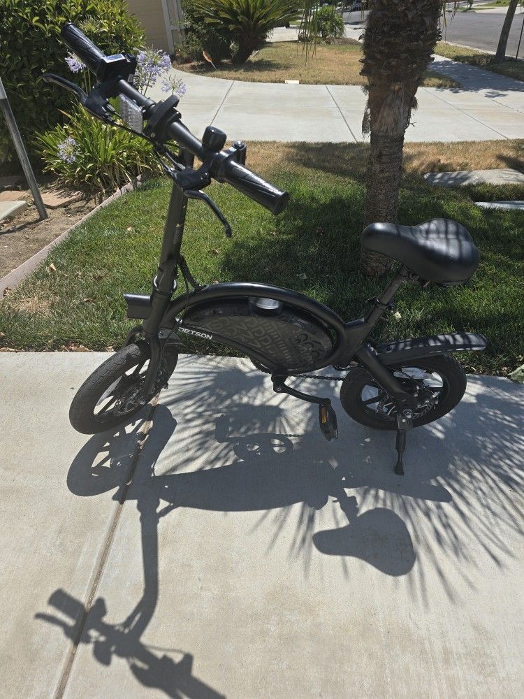 Jetson Bolt Pro electric Bike 14"