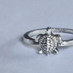 TURTLE CUTENESS QUALITY TITANIUM SILVER ENGRAVED SIZE 6 NEW RING
