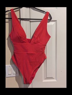 Swimsuit (M)