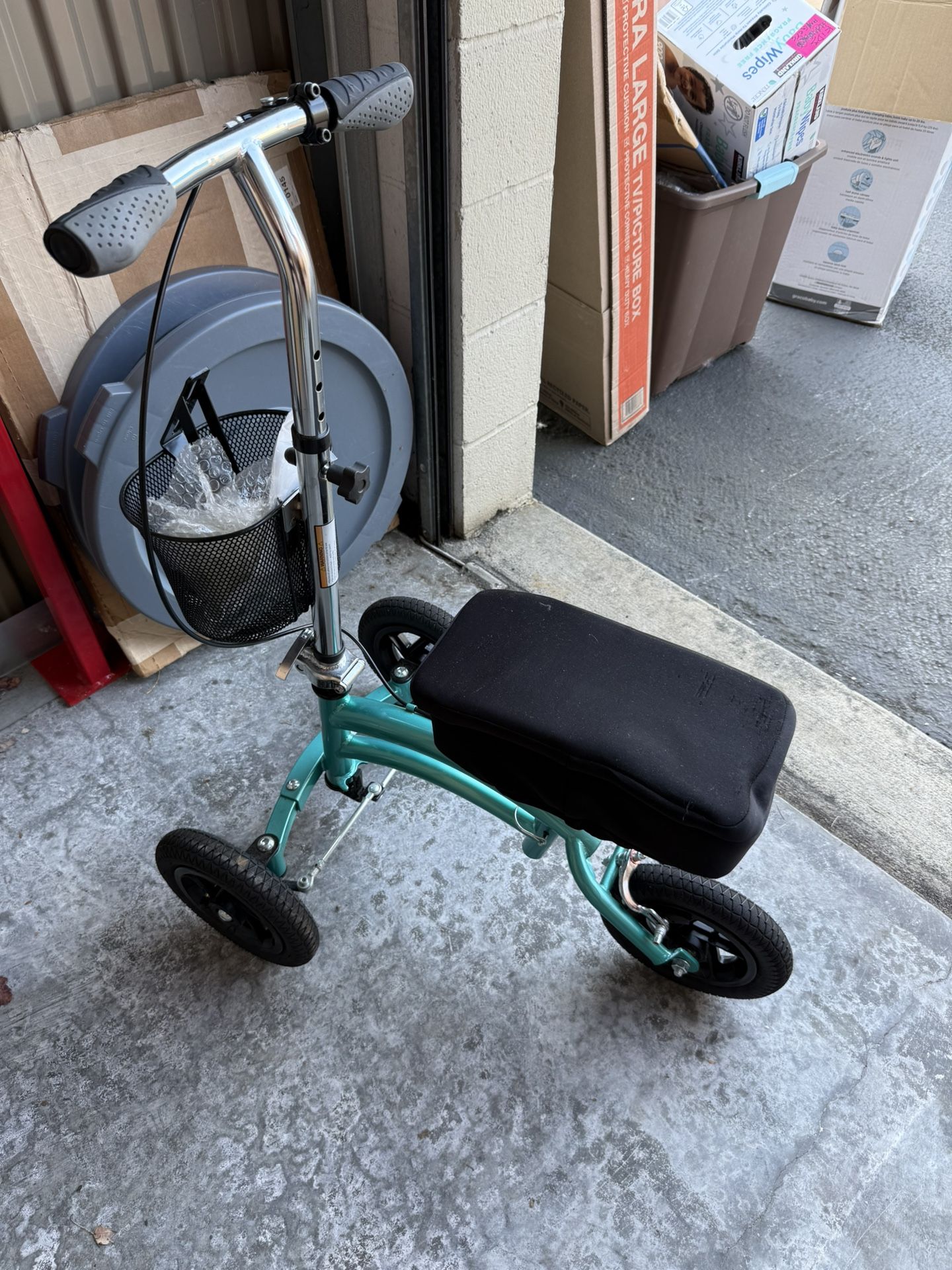 Knee Scooter