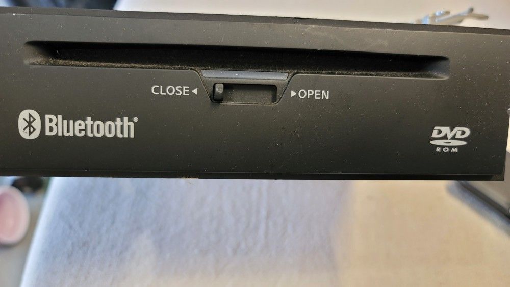 Nissan CCA-1222U Infiniti M35 M45 Bluetooth DVD PLAYER