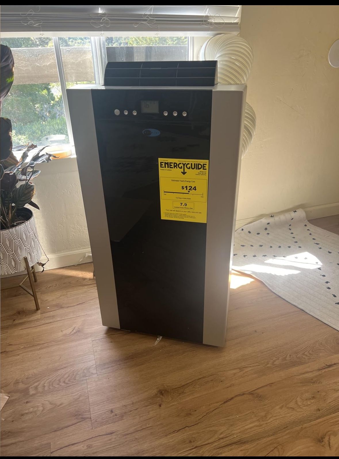 Dual Hose AC Unit - 1 Year Old, Minimal Use