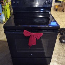 GE Glass Top Stove, Range Microwave  Gas Dryer 