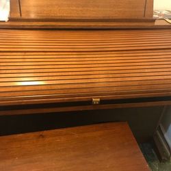 Great condition! This beauty  needs a new home. We are out of space!  Must pick up. r