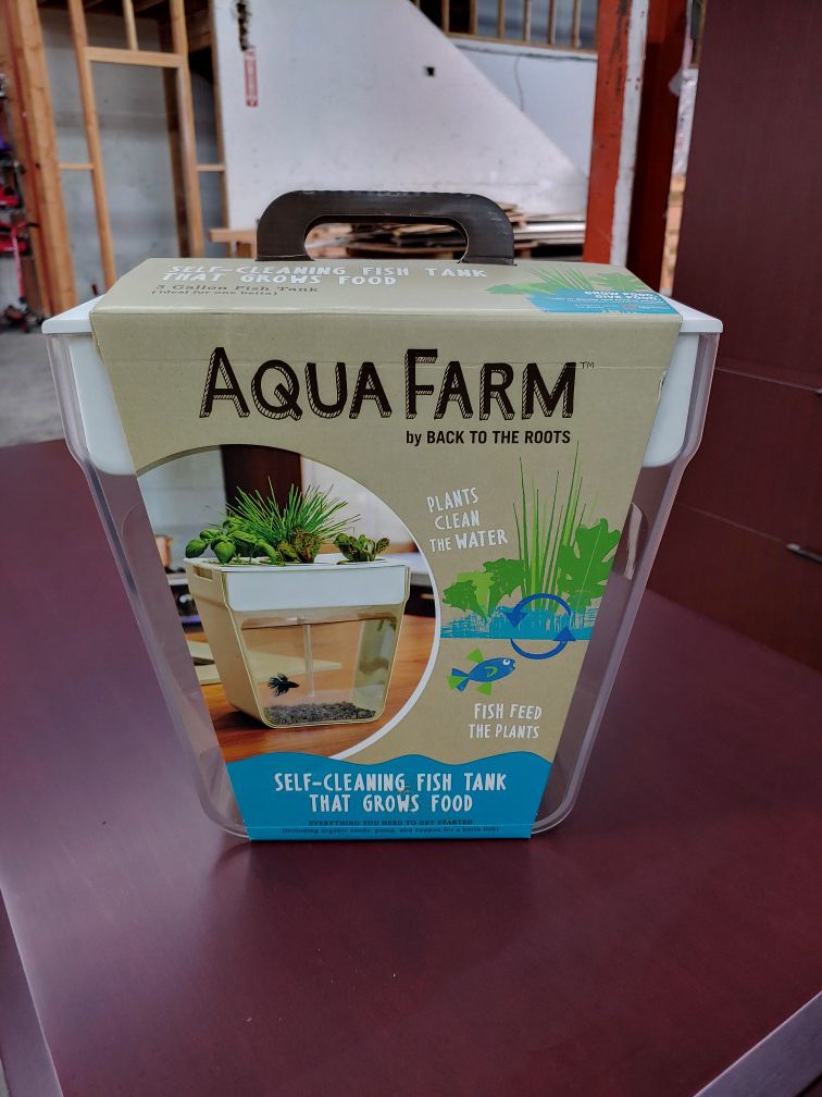 Aquafarm self cleaning fish tank