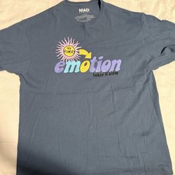 VTG GRAPHIC TSHIRT SIZE L