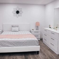 Bedroom Set ( Juego De Cuarto)💮Sold separately too💮Fast delivery