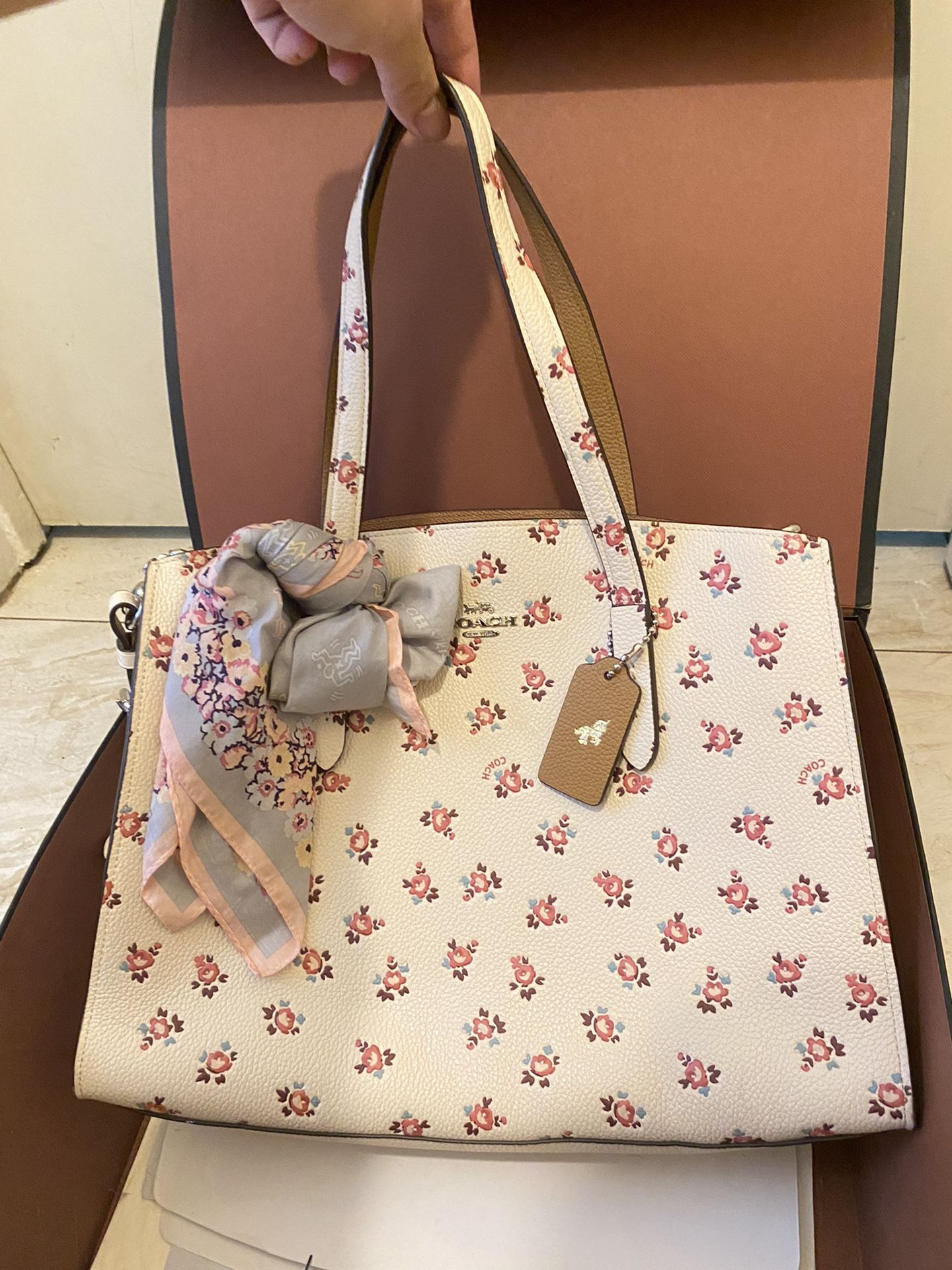 Louis Vuitton pouch for Sale in Irwindale, CA - OfferUp