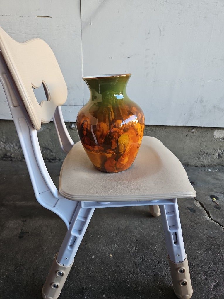 The Last Supper Vase