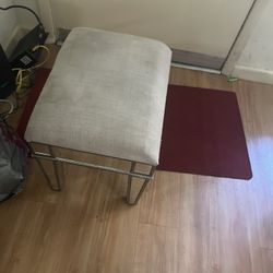 Dresser Chair