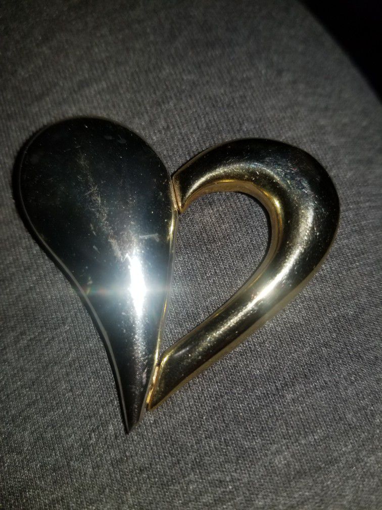 Heart Silver And Gold Tone Pendent 