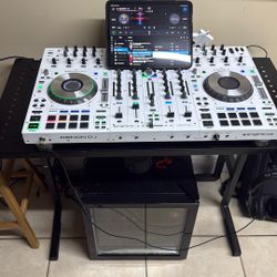 Denon Dj Prime 4 With Case  With Wifi