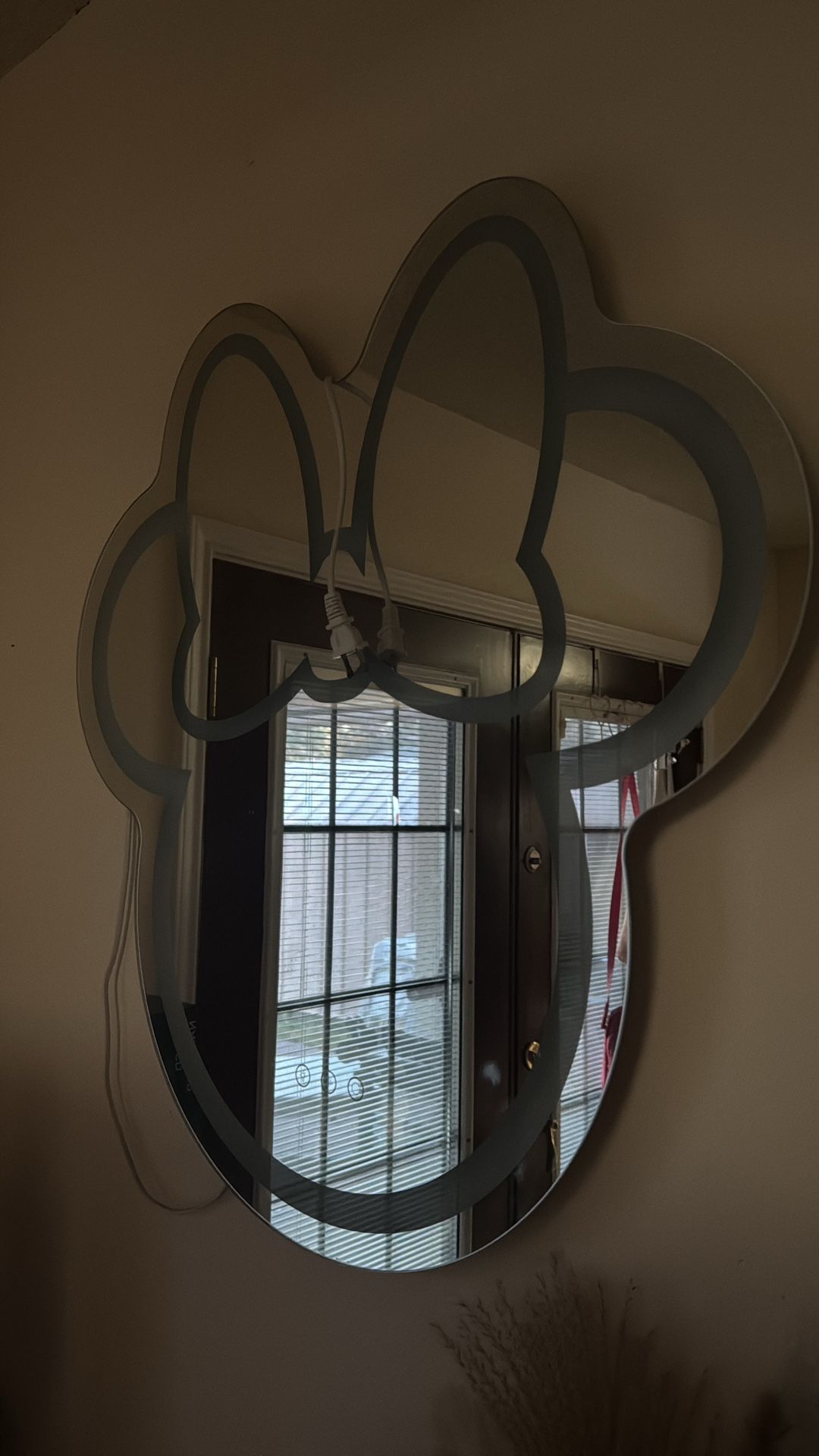 Minnie Mouse Impression Vanity Mirror