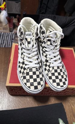 Women’s Checkered Vans