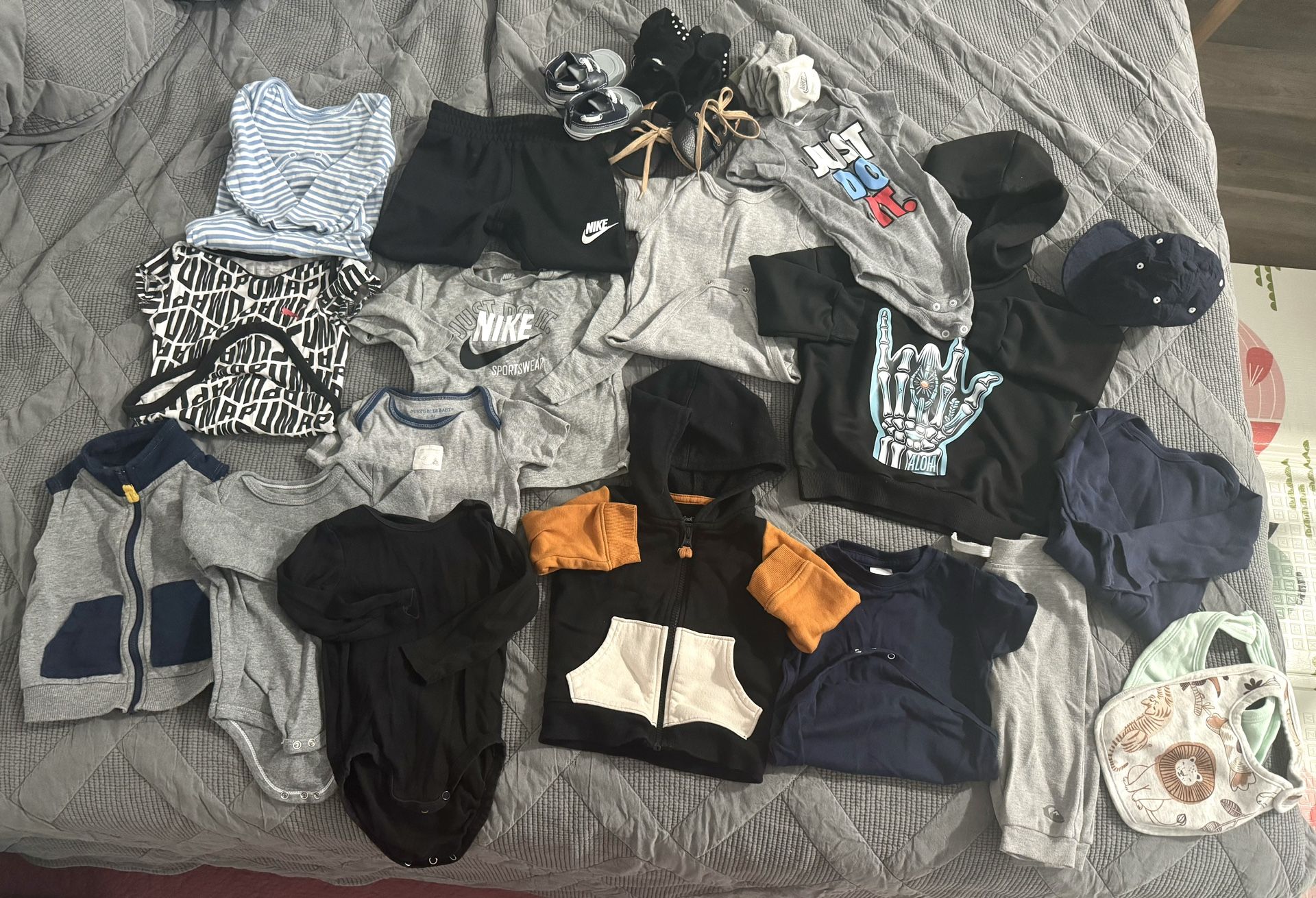 Baby boy clothes, 9–12 months