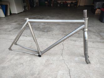 SE 2011 SE "Us Versus Them" Frameset