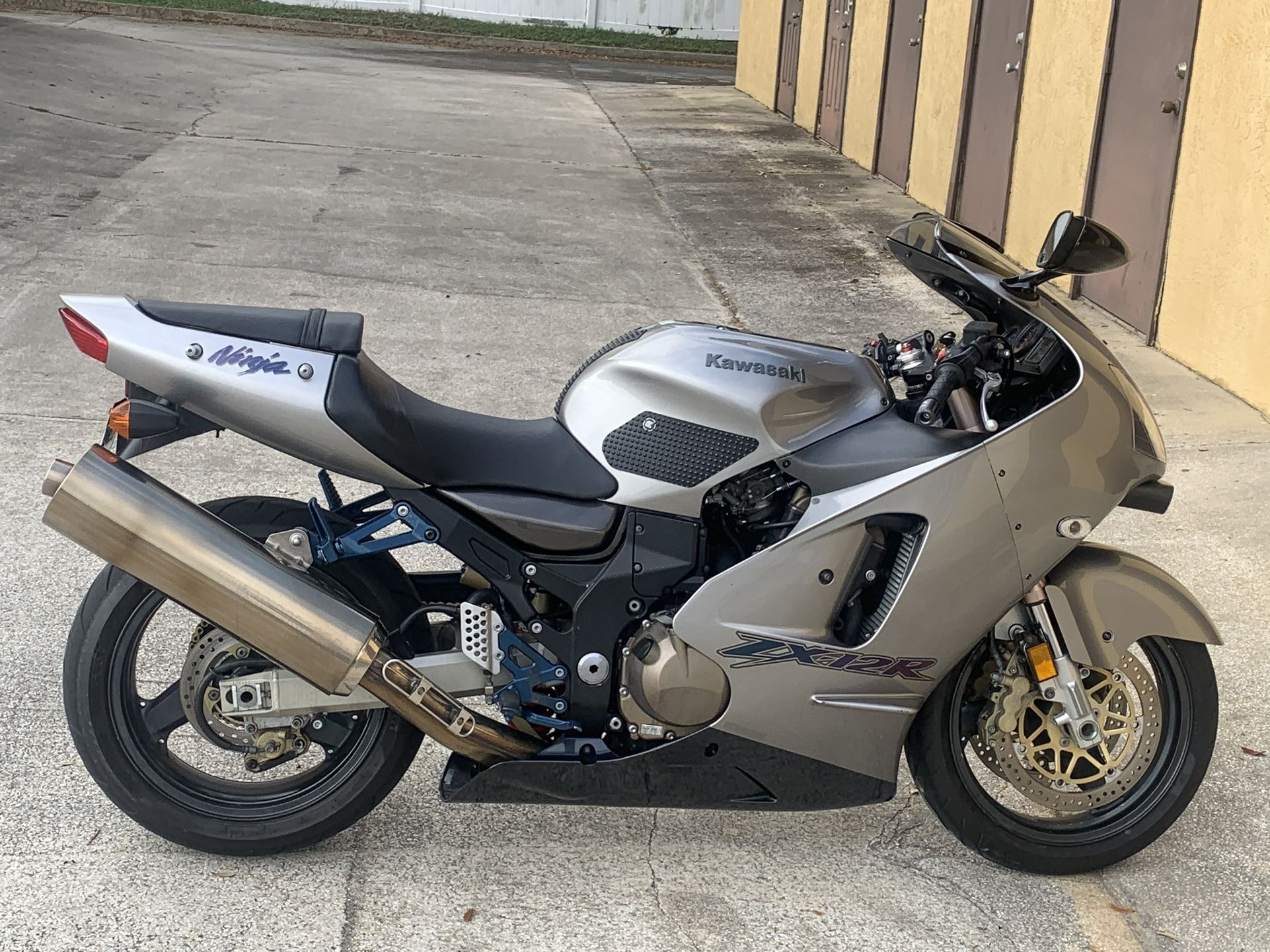 2001 Kawasaki ZX-12R