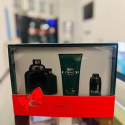 💚 SPECIAL IN-STORE FEATURE — COACH GREEN SET 💚