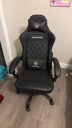 Gaming chair