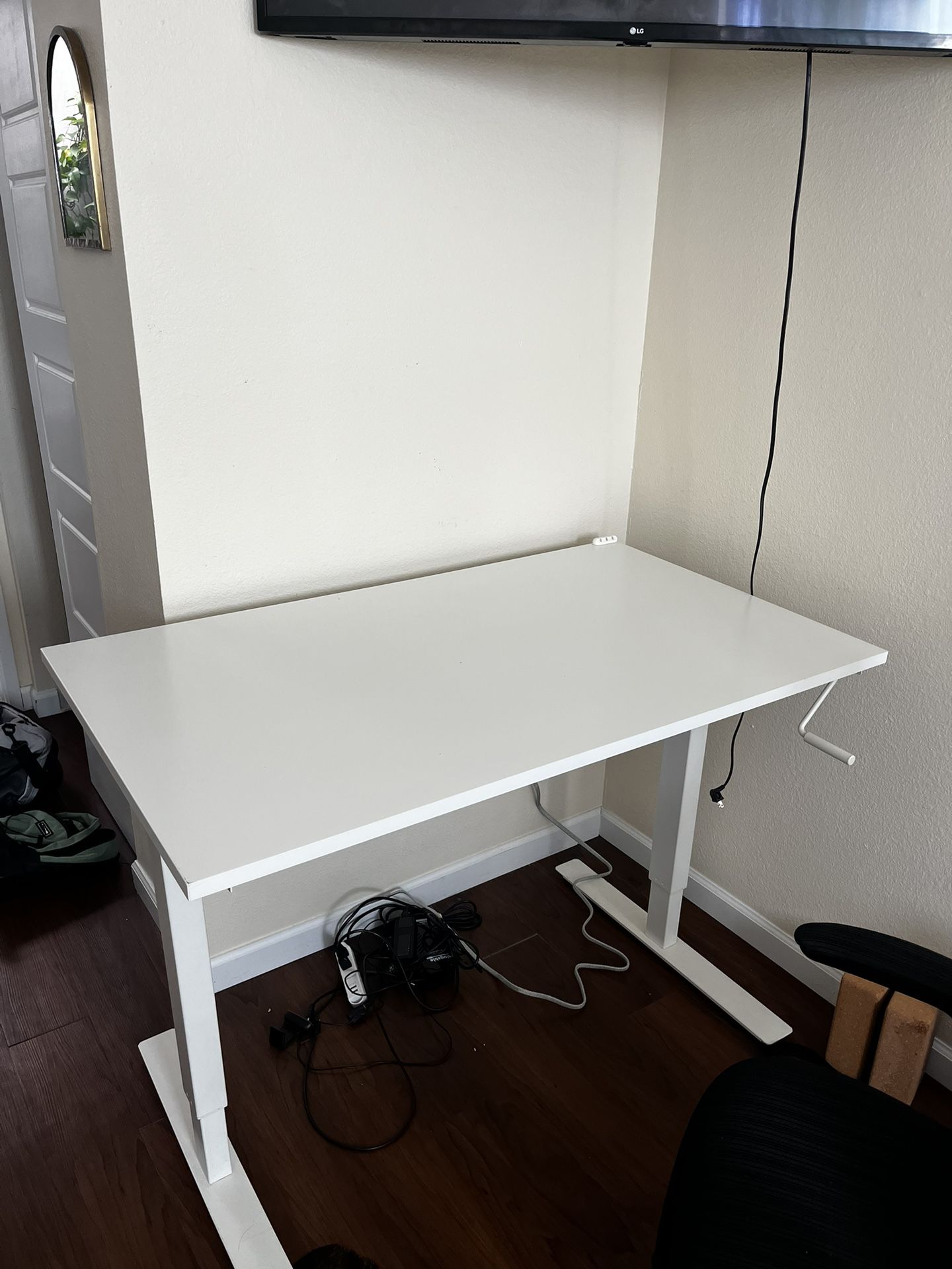Manual Sit Stand Desk