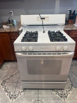 GE Spectra Gas Range Self-Cleaning Oven