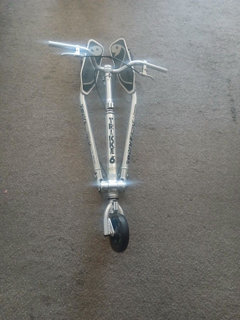 Tri Scooter 3 Wheeled Scooter