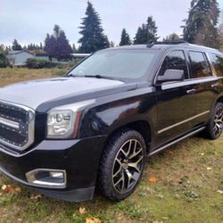 2015 GMC Yukon Denali⁹