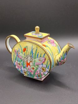 Kelvin Chen "Garden Fairy" (No. 1160) miniature enamel teapot